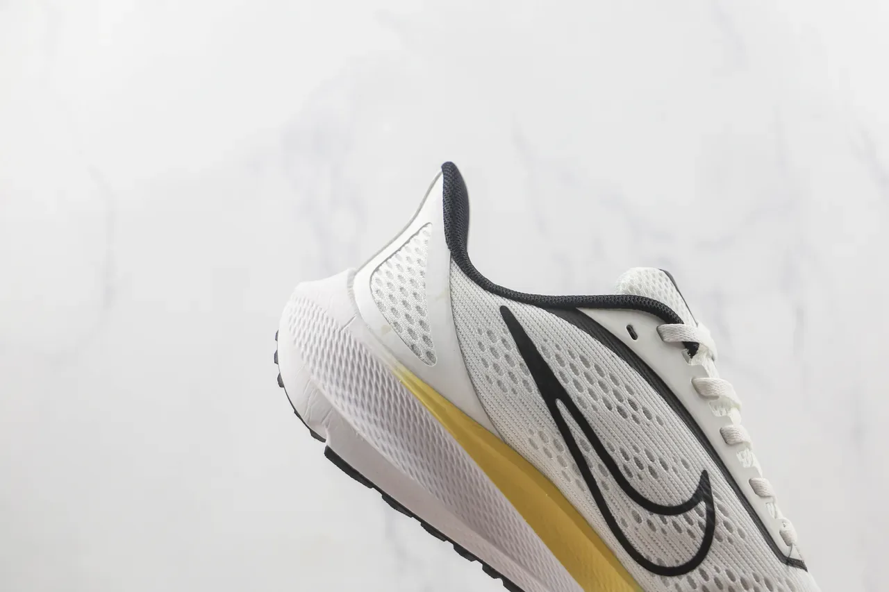 Nike Air Zoom Pegasus White Black Breathable Engineered Mesh Upper Swoosh Overlay Running Shoes 5