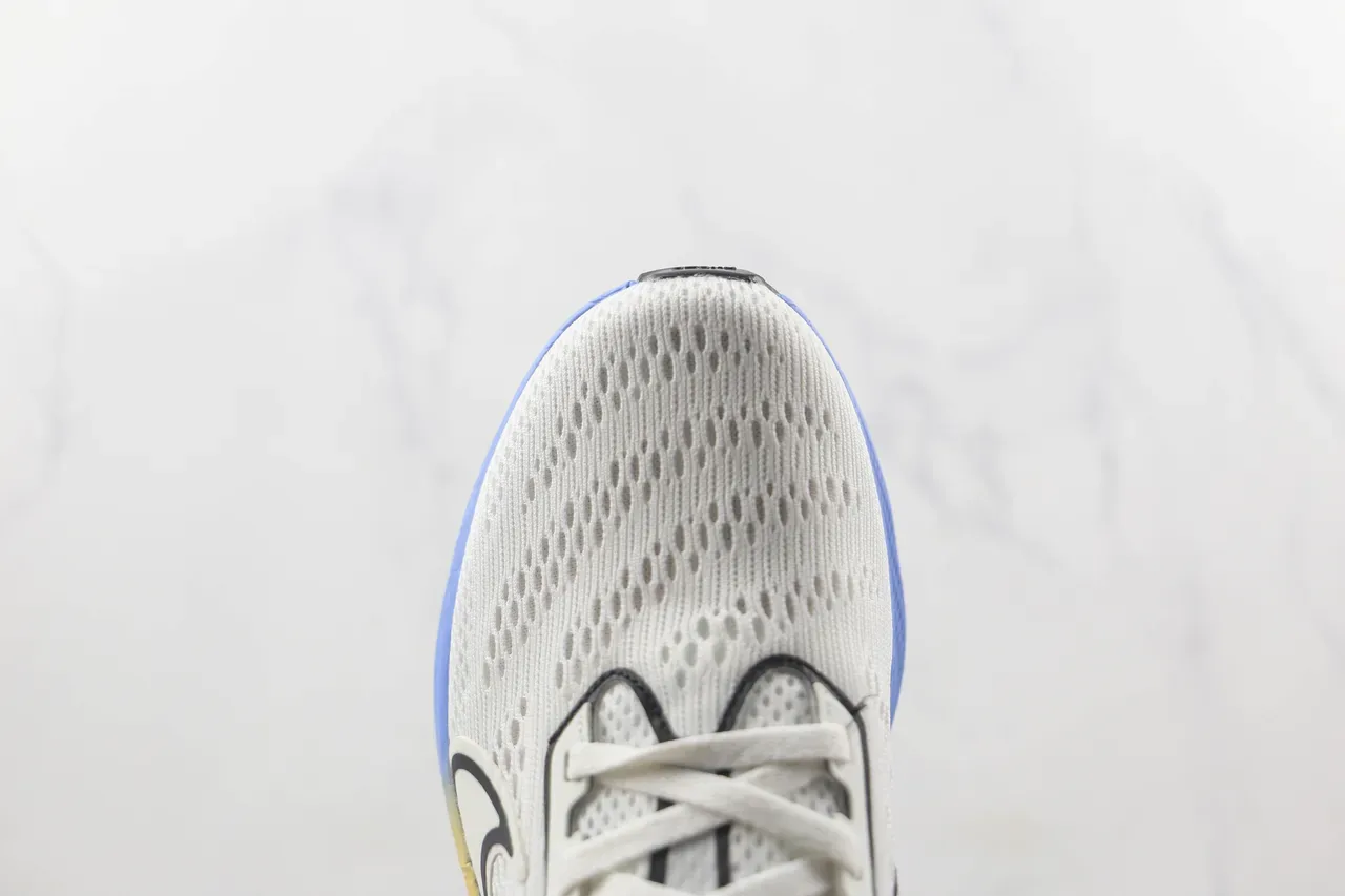 Nike Air Zoom Pegasus White Black Breathable Engineered Mesh Upper Swoosh Overlay Running Shoes 6