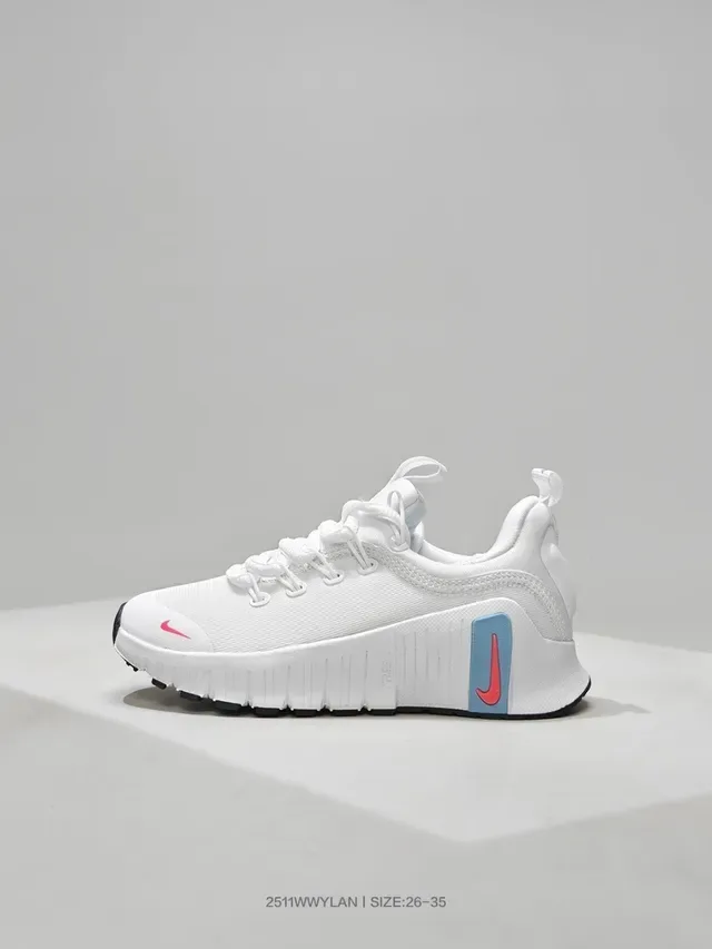 Nike Black and White Lifestyle Sneakers 15