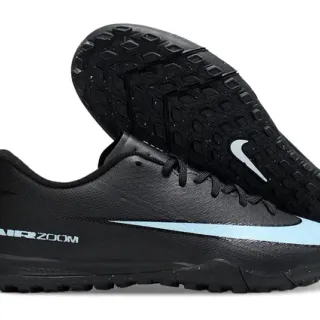 Nike 黑色蓝色 低帮 合成鞋面 轻 Swoosh 点缀 草地足球鞋