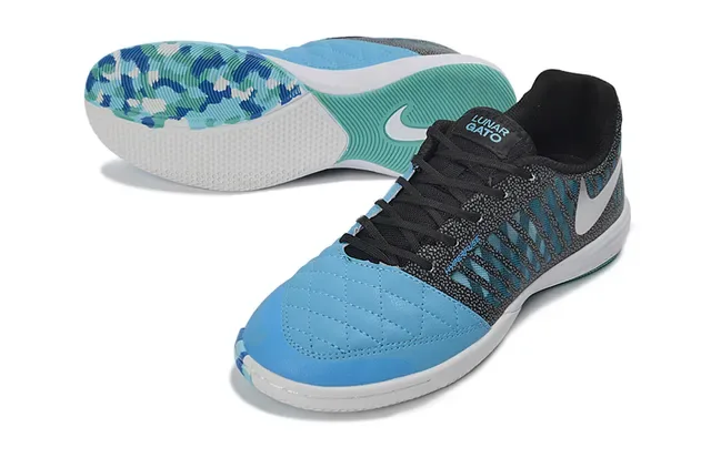 Nike Negro Azul Low-Top Zapatillas con Capuchón Acolchado 5
