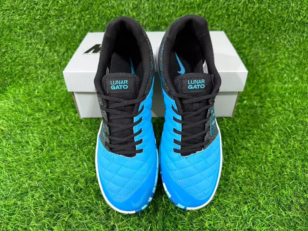 Nike Negro Azul Low-Top Zapatillas con Capuchón Acolchado 11