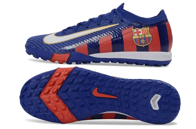 Nike Chaussures de Football Turf Bleu Rouge Design de Rayures Verticales Haut Tricot 6