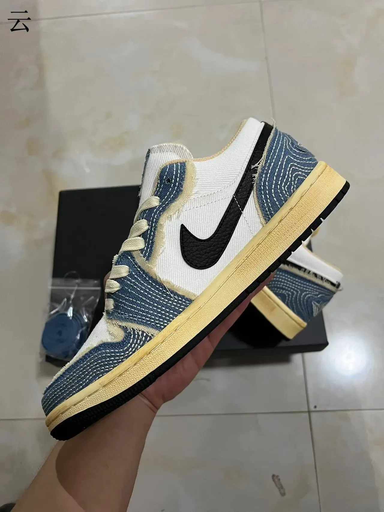 Nike Blue White Denim Patchwork Frayed Edges Lifestyle Sneakers 5