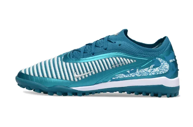 Nike Tênis de futebol turf de perfil baixo upper sintético azul branco toebox de malha listrada 7