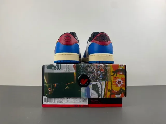 Nike Blue White Low-Top Color-Blocked Lifestyle Sneakers 17