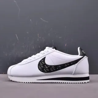 Nike Cortez أبيض أسود سووش مطرز أسلوب حياة أحذية رياضية
