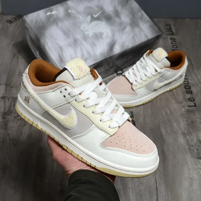 Nike Dunk Low Rabbit Shearling أبيض بني أحذية رياضية أسلوب حياة 2