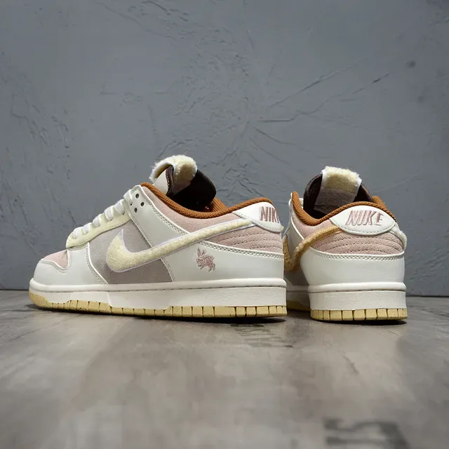 Nike Dunk Low Rabbit Shearling أبيض بني أحذية رياضية أسلوب حياة 3