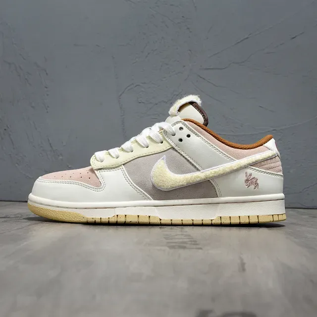 Nike Dunk Low Rabbit Shearling أبيض بني أحذية رياضية أسلوب حياة 7