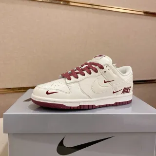نيكي Dunk Low أبيض بني أسلوب حياة سنيكرز