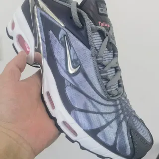 Nike ग्रे ब्लू स्तरीय सिंथेटिक केज मेश अपर रनिंग जूते