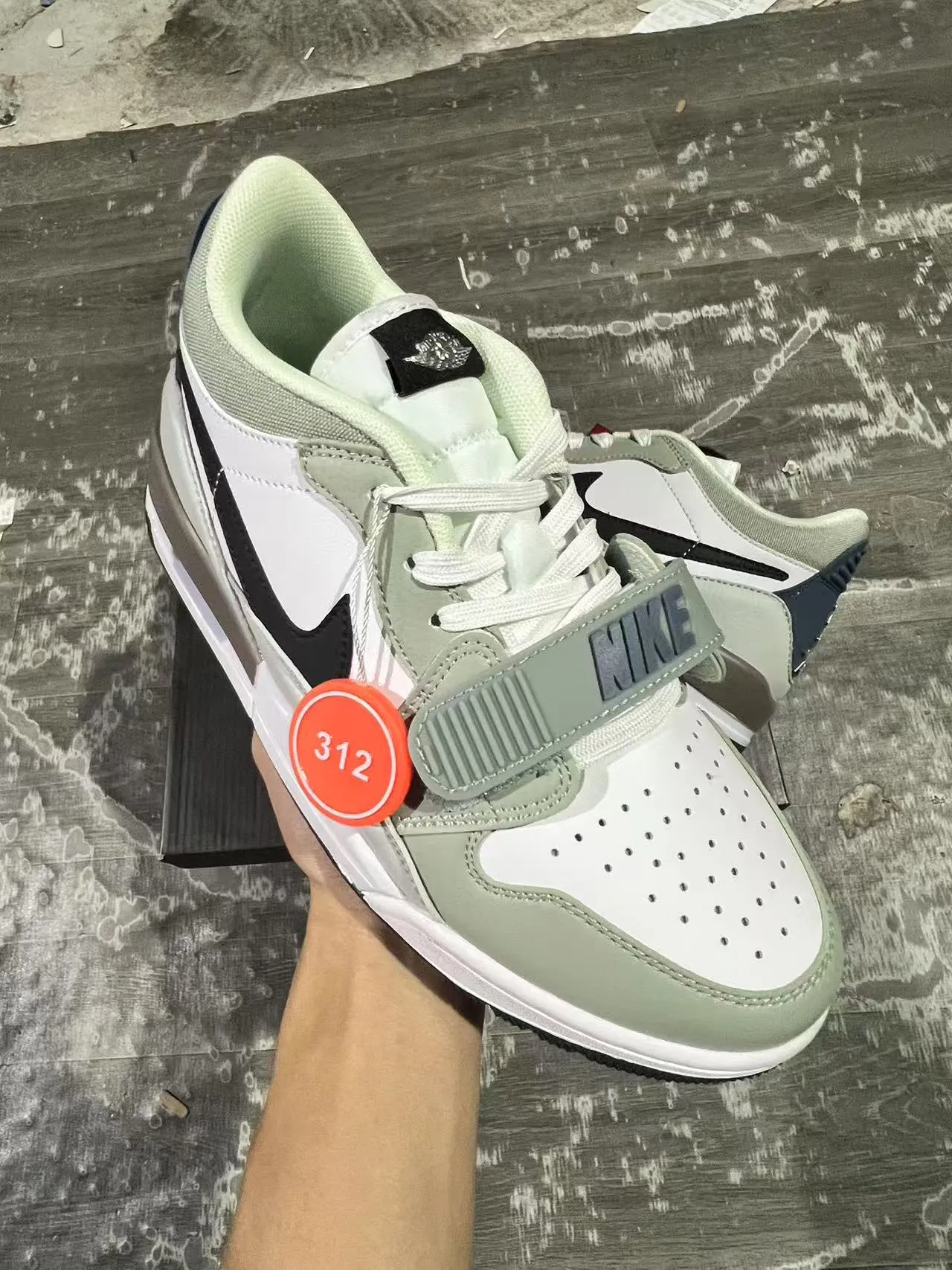 Nike Green White Layered Upper Midfoot Strap Lifestyle Sneakers 2