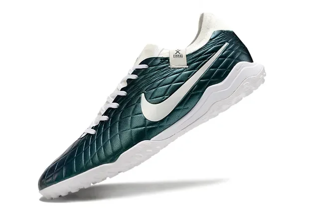 Nike Green White Quilted Leather Upper Low-Cut Silhouette Turf Soccer Shoes 3