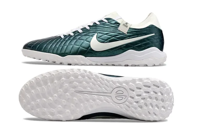 Nike Green White Quilted Leather Upper Low-Cut Silhouette Turf Soccer Shoes 6