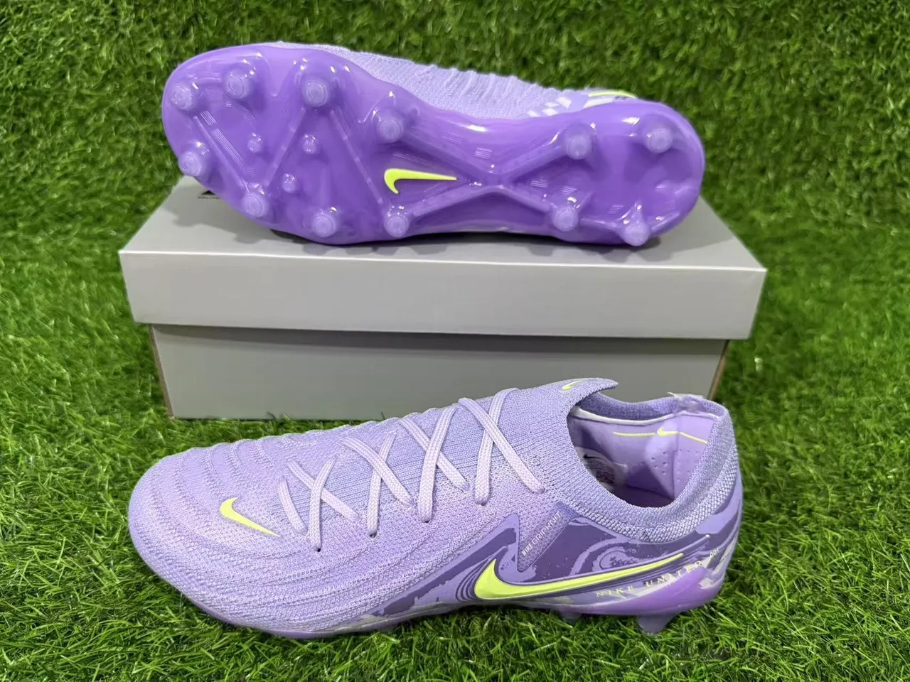 Nike Grip-Huit Nike United 001 Purple Neon Yellow 钉面足球鞋 3