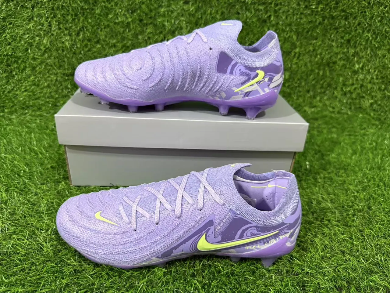 Nike Grip-Huit Nike United 001 Purple Neon Yellow 钉面足球鞋 7