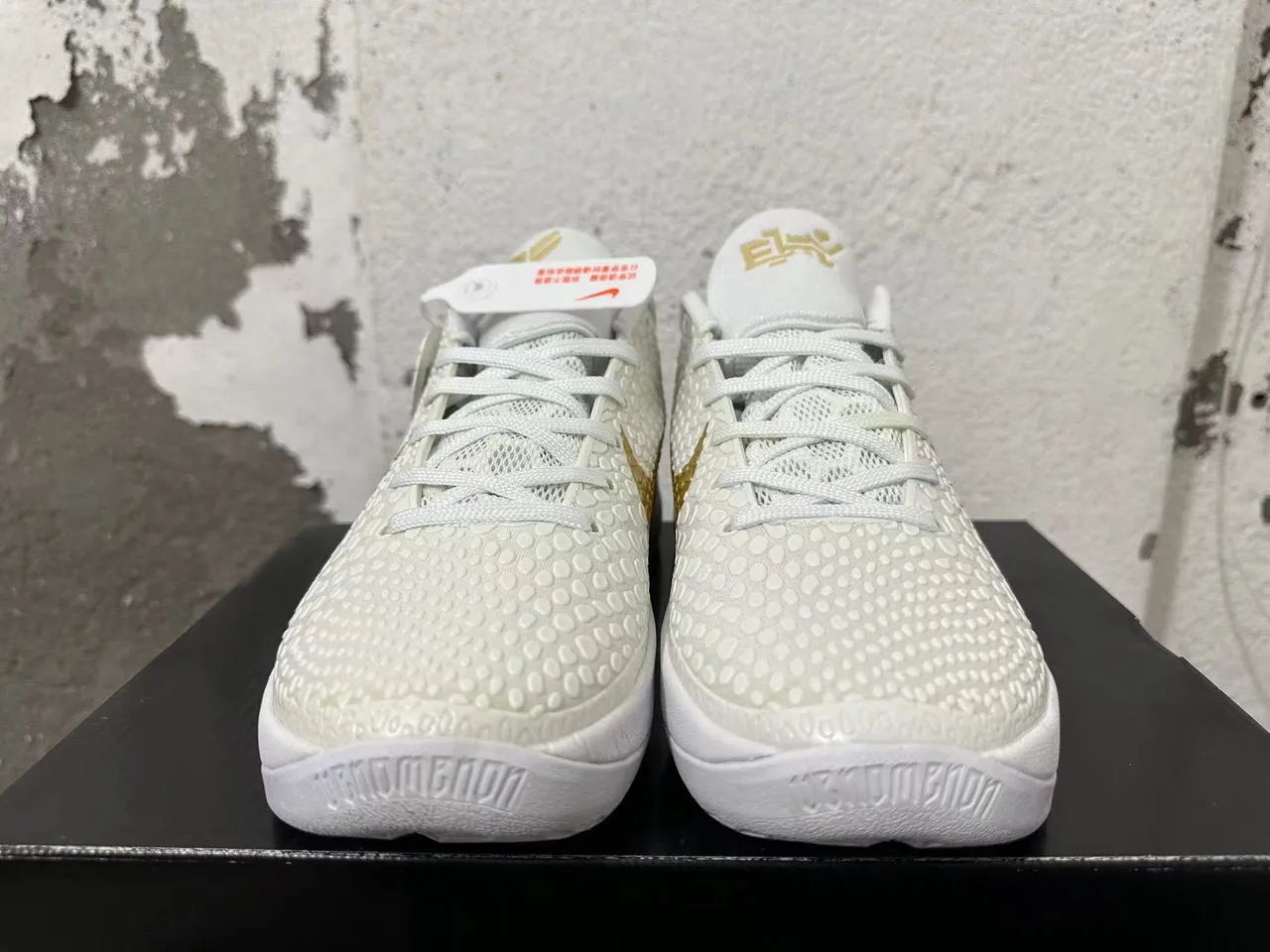 耐克科比 AD Max 白金 纹理鹅卵石印篮球鞋 4