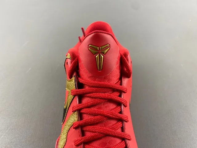 Zapatillas de baloncesto Nike Kobe Rojo y Dorado Brillante 5