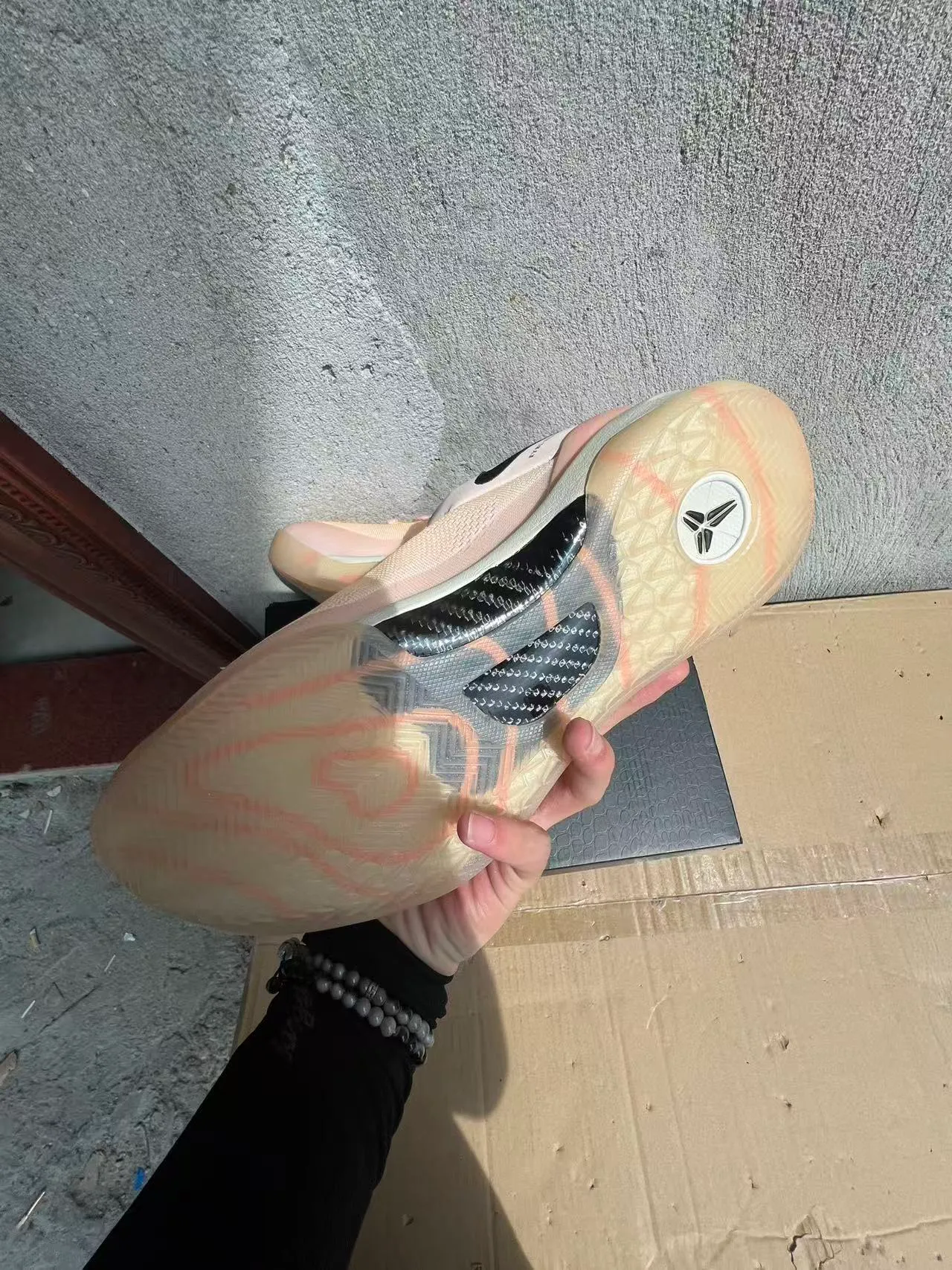 Nike Kobe गुलाबी काला निट अपर लो टॉप सिल्हूट बास्केटबॉल जूते 6