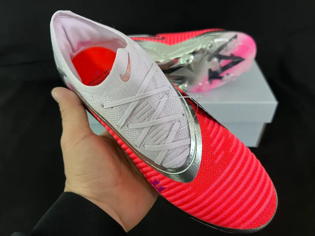 Nike Mercurial Chaussures de Football Rose Coral Argent Firm Ground 12