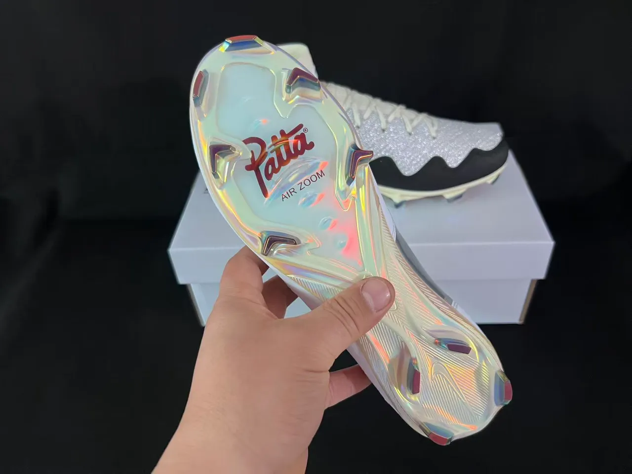 Nike Mercurial Superfly UNITE Iridescent Argent Scintillant Chaussures de Football Sol Ferme 2