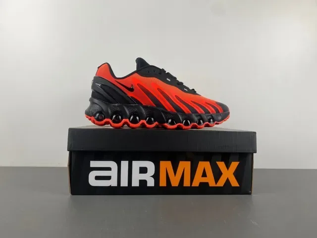 Nike Chaussure Performance Orange et Noir avec Semelle Intermédiaire Pod 15