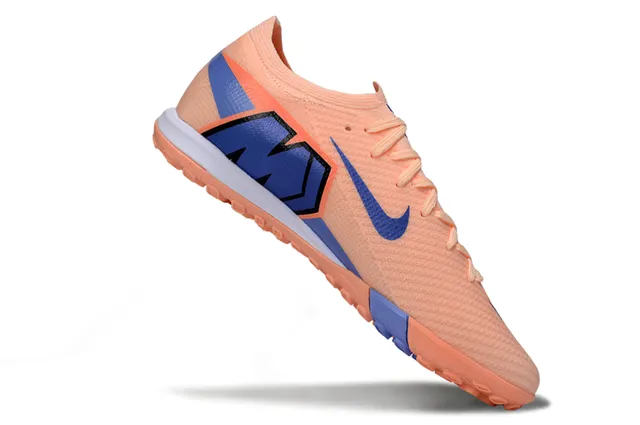 Nike أحذية كرة القدم على العشب الصناعي مع الجزء العلوي من الخياطة الصناعية والطبقة Swoosh بالألوان البرتقالي والأزرق 2
