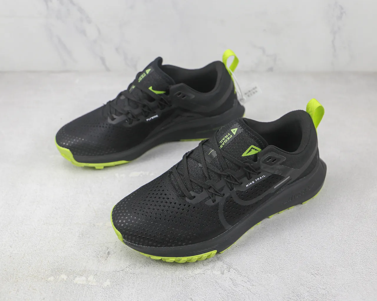 Nike Pegasus Trail 黑绿 透气 打孔网面 合成覆盖 跑鞋 4