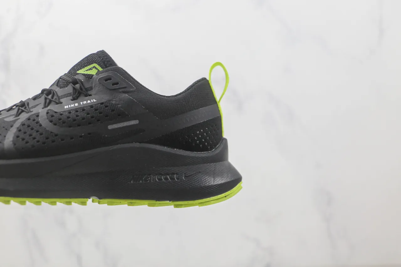 Nike Pegasus Trail 黑绿 透气 打孔网面 合成覆盖 跑鞋 7