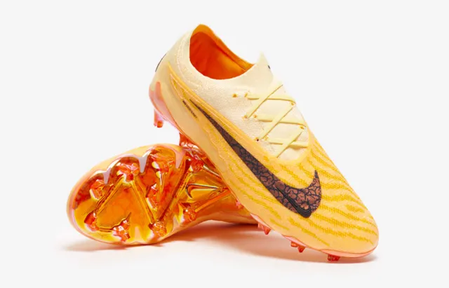 Nike Phantom GT Negro Naranja Bajo Parte superior de punto Sistema de cordones asimétrico Césped firme Zapatos de fútbol 4