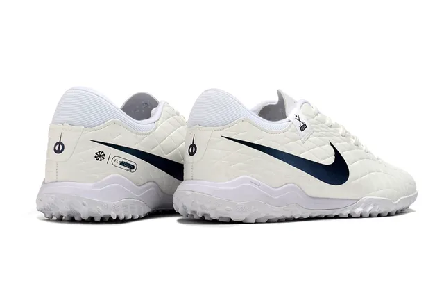 Nike Phantom GT White Blue Quilted Diamond Upper Low-Profile Outsole Turf Soccer Shoes 6