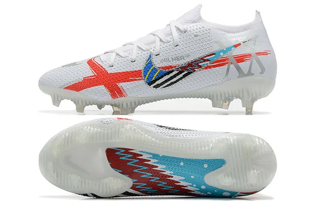 Nike Phantom GT Sapatos de futebol com upper de knit branco multicolor, ajuste dinâmico, colar e superfície firm-ground 11