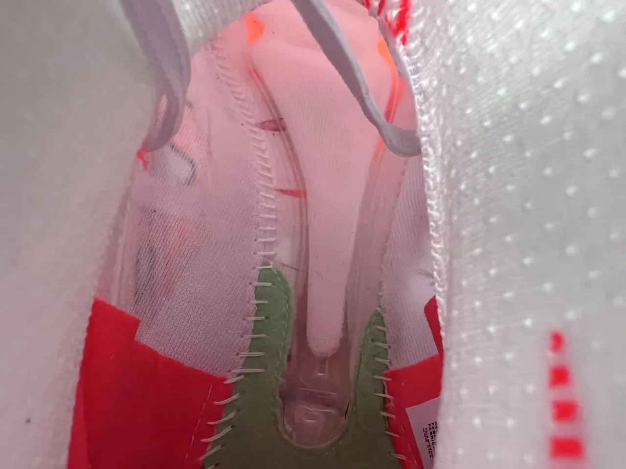 Nike Phantom GT أحذية كرة القدم أبيض برتقالي فلاي كيت أب كولار جورب أرض صلبة 9