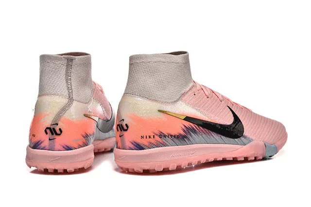 Nike Sapatos de futebol rosa e preto, com parte superior em malha sock-fit, high-top ankle collar, para turf 5