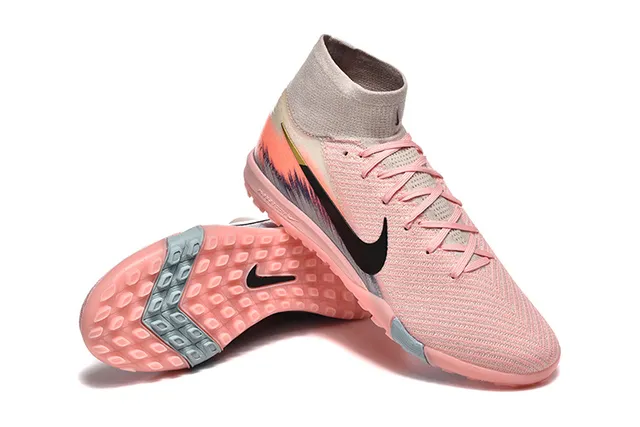 Nike Sapatos de futebol rosa e preto, com parte superior em malha sock-fit, high-top ankle collar, para turf 7