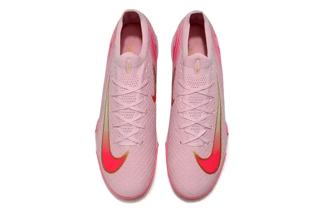 Nike Tênis de Futebol Pink/Red Knit Upper Sola Turf 2