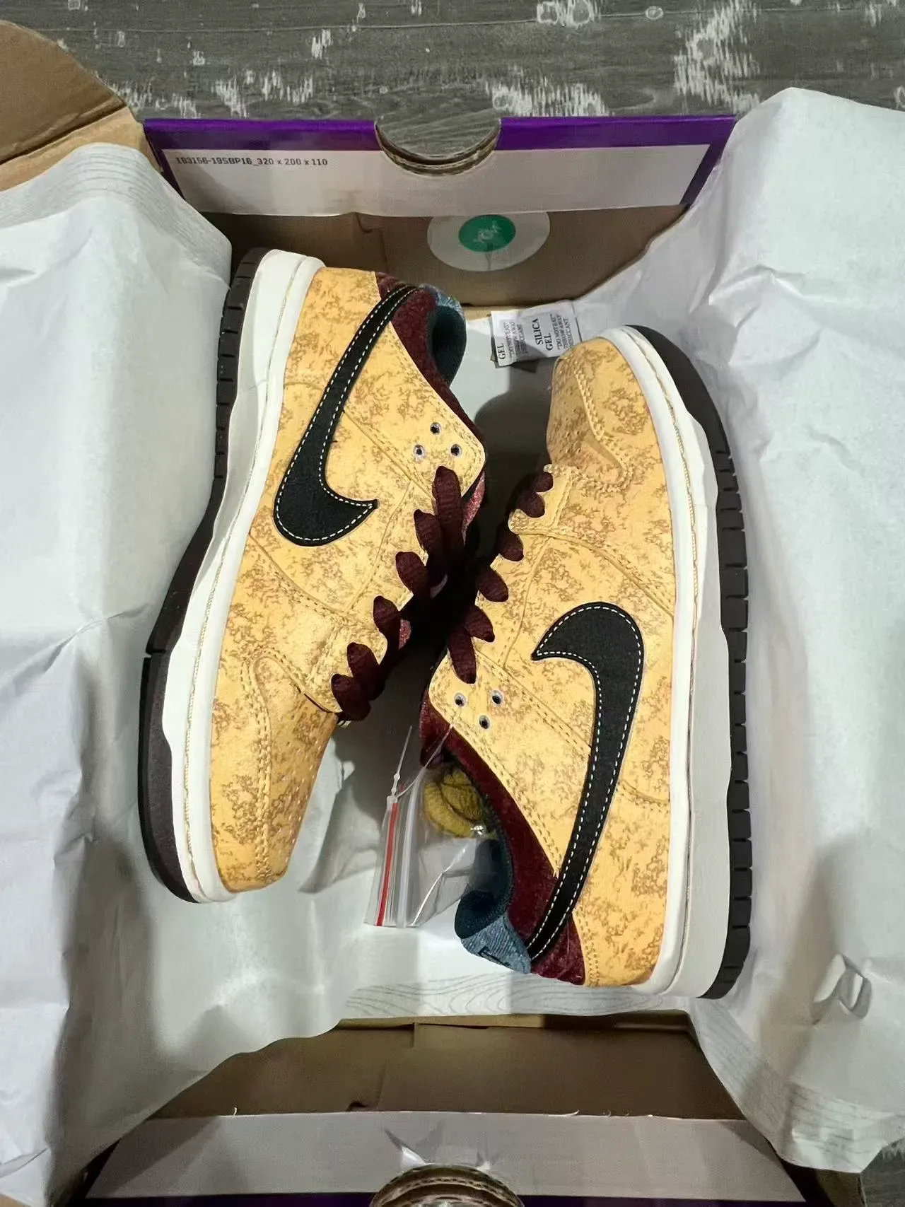 Nike SB Dunk Low Mustard Textured Upper Burgundy Accents Skateboard Shoes 9