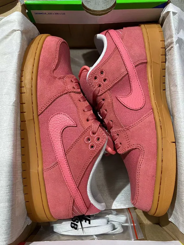 Nike SB Dunk Low Pink Gum Skateboard Shoes 7