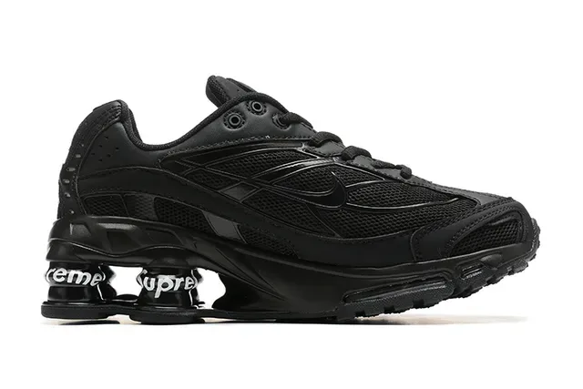 Nike Shox R4 Black Lifestyle Sneakers 5