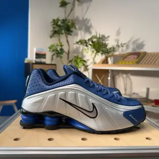 Nike Shox R4 أزرق فضي حذاء أسلوب الحياة