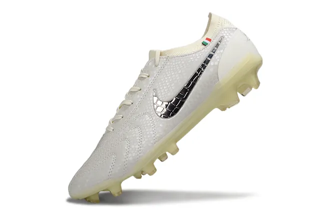 Nike Tiempo Legend Firm-Ground Chaussures de football 12