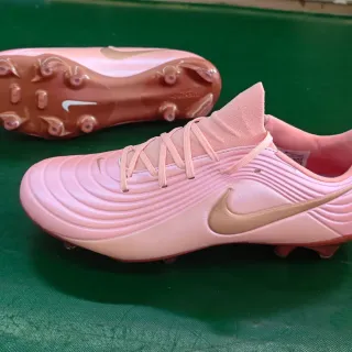 Nike Tiempo Legend rose et or Firm-Ground chaussures de football