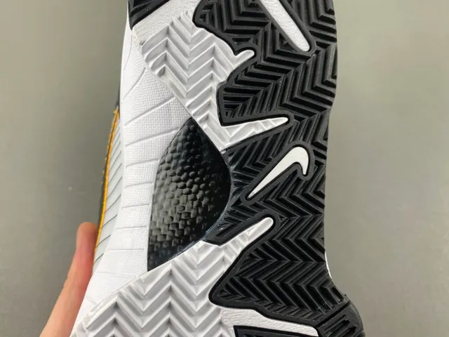 Nike blanc noir hautes ribotées superposition synthétique chaussures de basketball 9