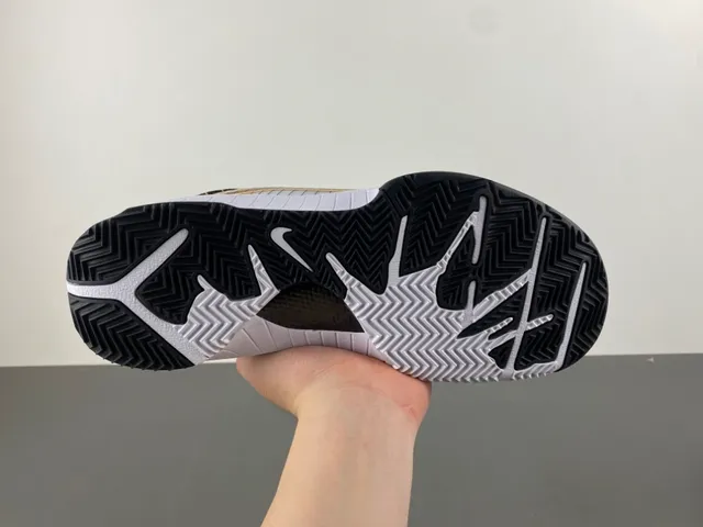 Nike blanc noir hautes ribotées superposition synthétique chaussures de basketball 10