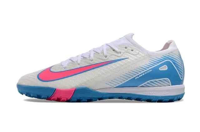 Nike White Blue Low-Cut Synthetic Overlay Turf Soccer Shoes 8