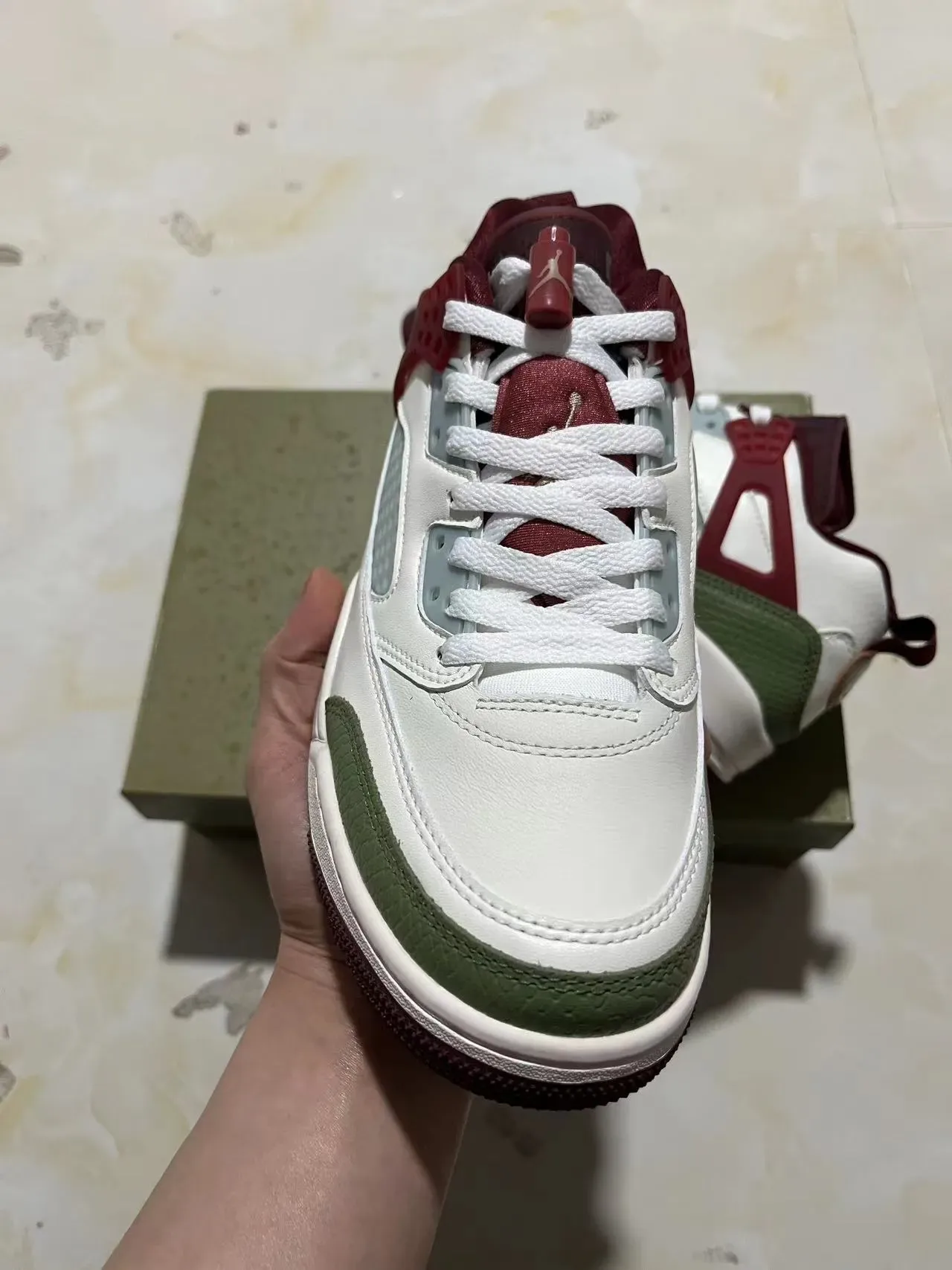 Nike 白色酒红色 高帮 分层合成革和皮革鞋面 生活运动鞋 3