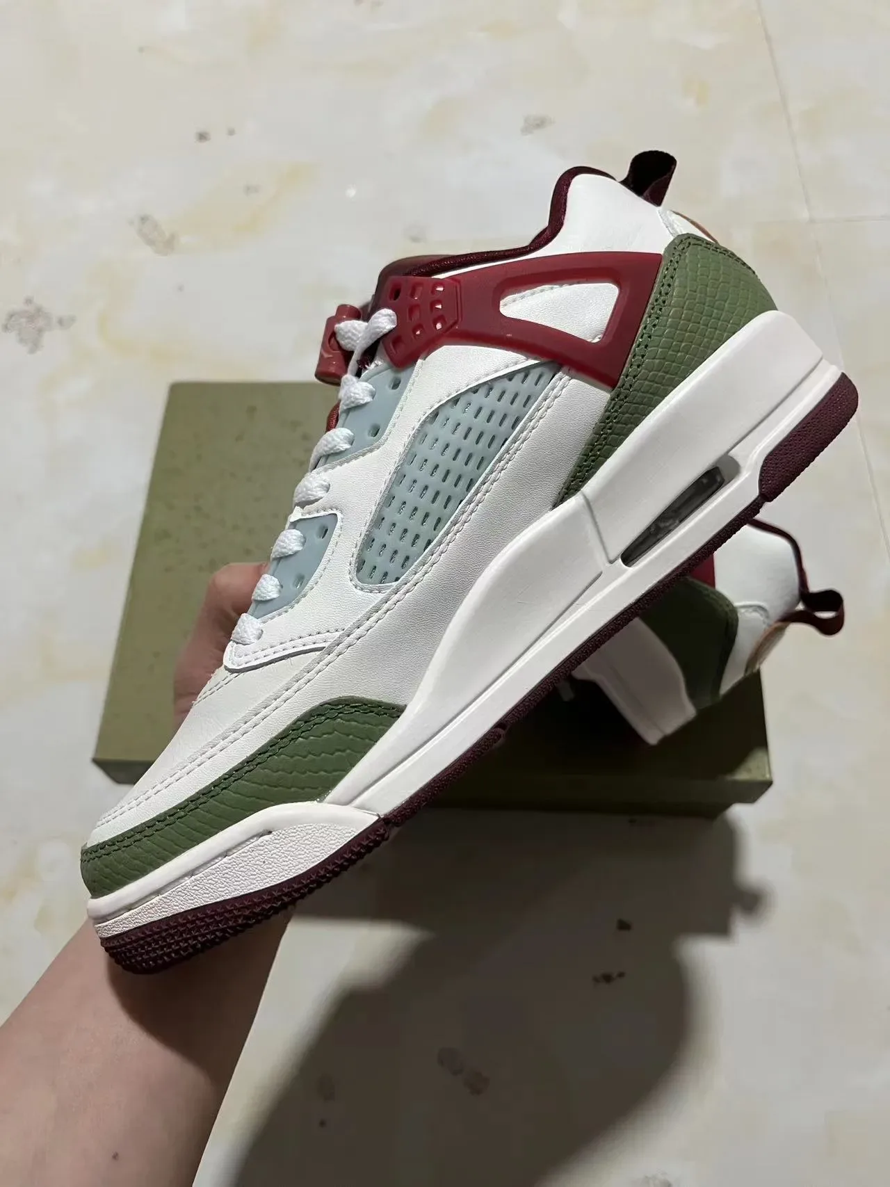 Nike 白色酒红色 高帮 分层合成革和皮革鞋面 生活运动鞋 5