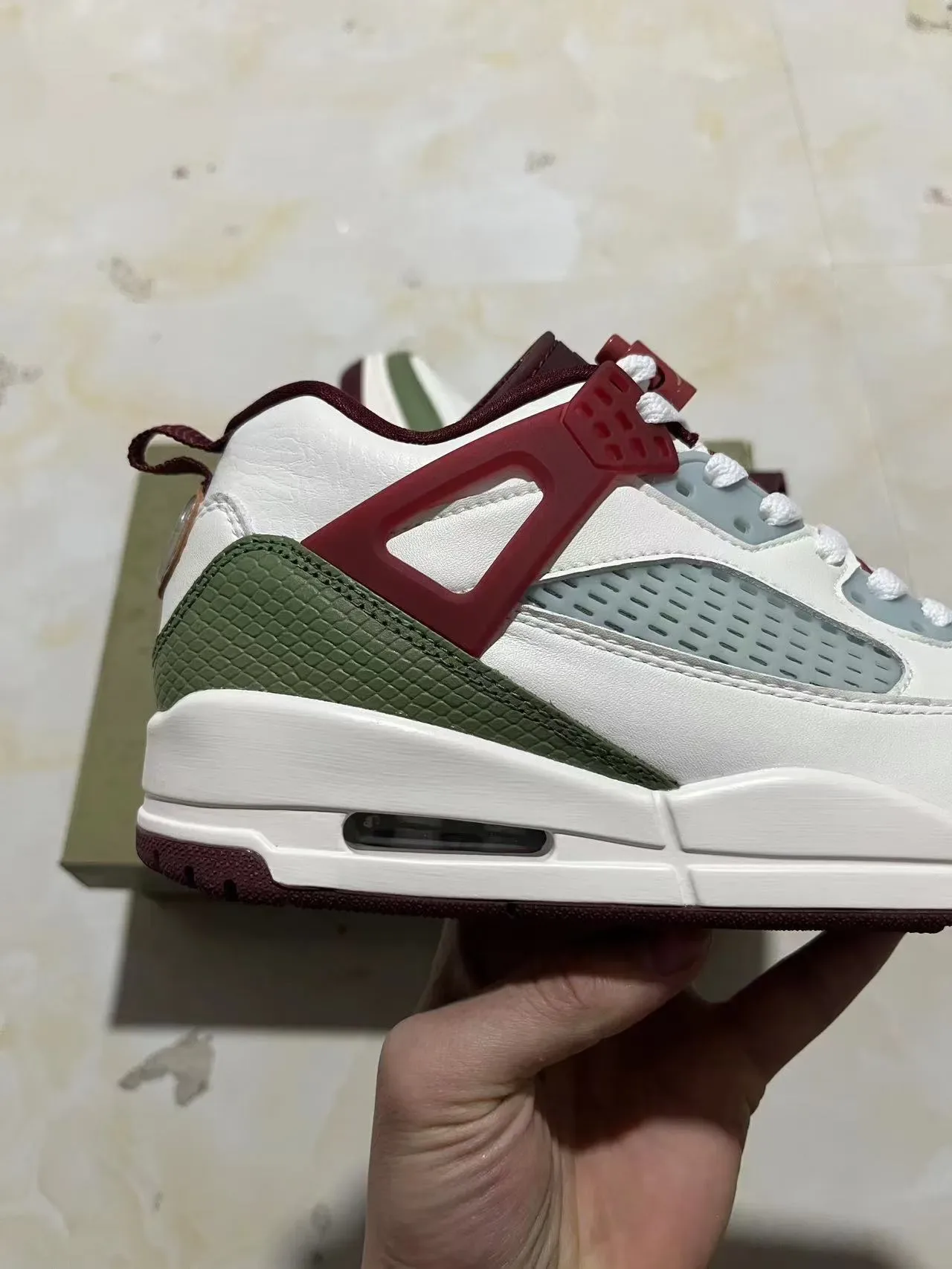 Nike 白色酒红色 高帮 分层合成革和皮革鞋面 生活运动鞋 7