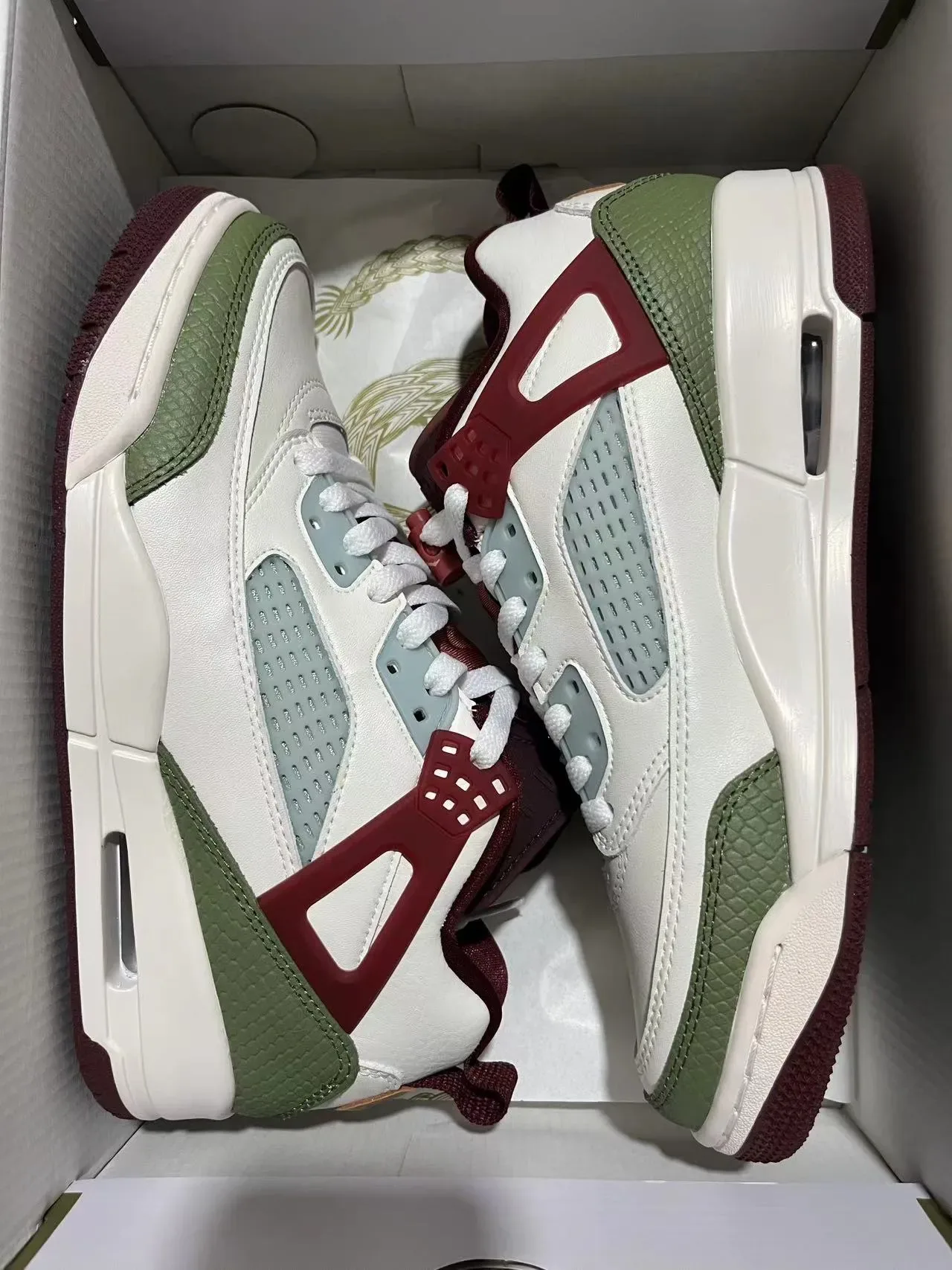 Nike 白色酒红色 高帮 分层合成革和皮革鞋面 生活运动鞋 9
